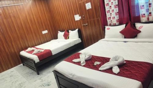 Three-Bedroom Deluxe Apartment