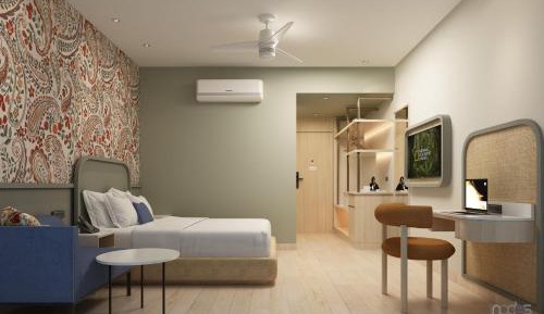 Luxe Queen Room
