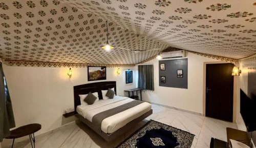 Superior King Suite