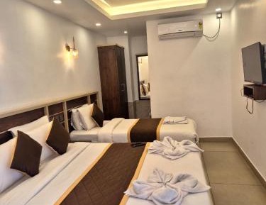 Deluxe Family Room