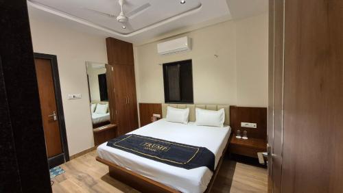 Deluxe Double Room (2 Adults + 1 Child)