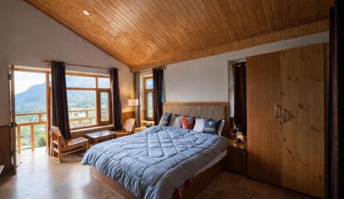 King Room with Mountain View