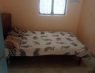 Single Room with Shared Bathroom