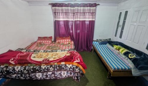 Triple Room with Private Bathroom