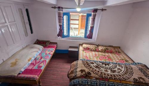 Economy Triple Room with Shared Bathroom