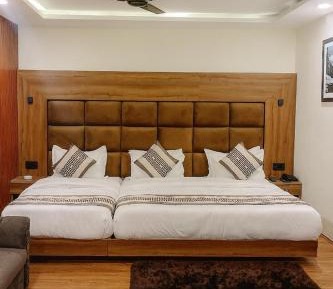 Deluxe Family Suite