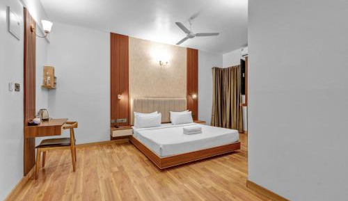 Deluxe Double Room (2 Adults + 1 Child)