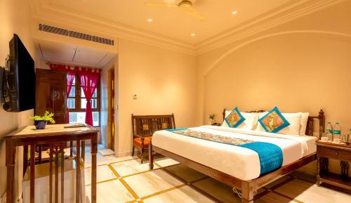 Standard Heritage Room