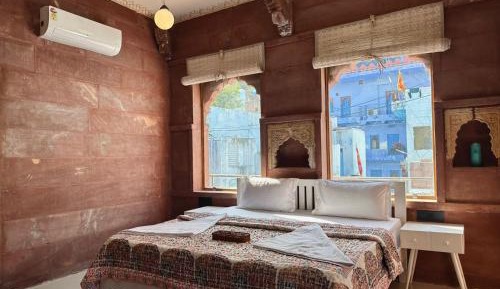 Deluxe Double Room with Castle View