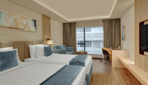 Winter Green Twin Room with City View