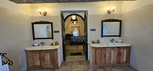 Queen Suite