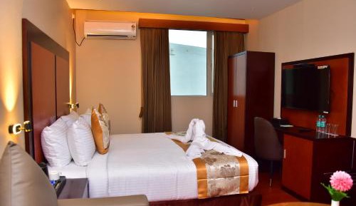 Deluxe Suite