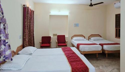 Deluxe Family Suite