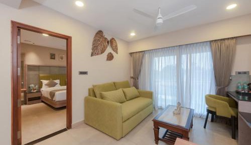Superior King Suite