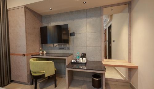 Deluxe Double Room with Balcony