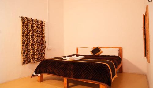 Deluxe Double Room with Extra Bed
