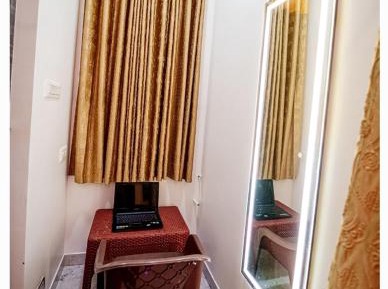 Deluxe Double Room (2 Adults + 1 Child)
