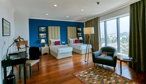 Junior Twin Suite