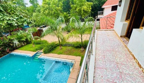 Double Room with Pool View