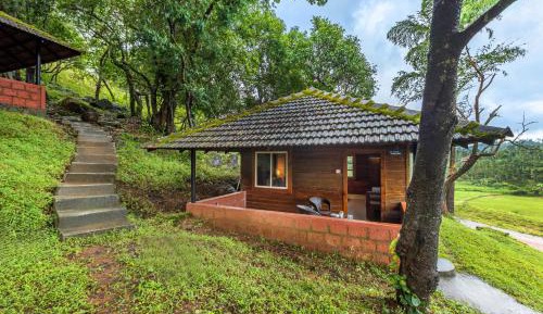 Forest View Cottage with Sit out