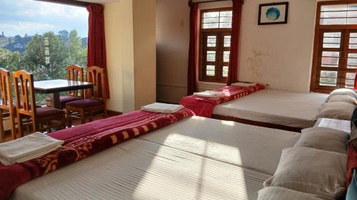 Family Room with Mountain View