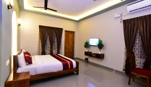 Queen Room