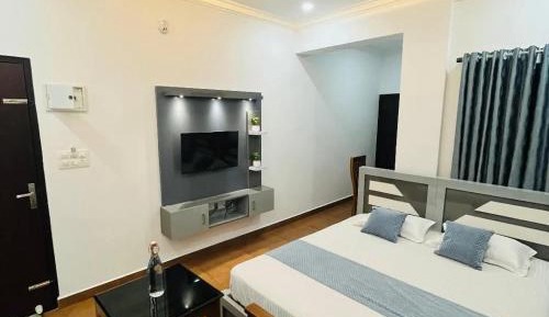 Standard Family Room