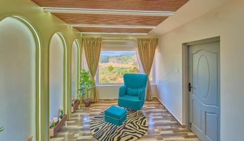 Twin Room with Mountain View