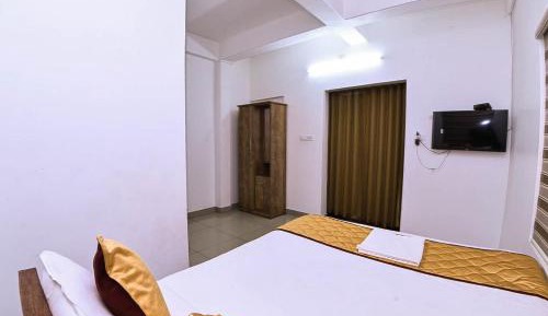 Deluxe Room With Living Area 