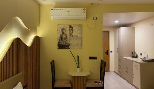 Studio with Balcony