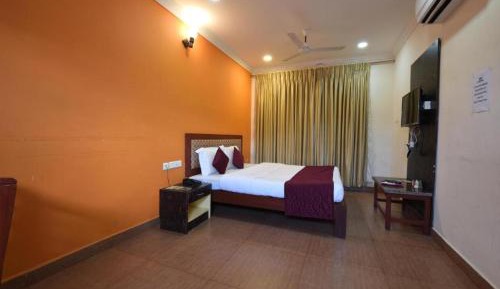 Economy Triple Room