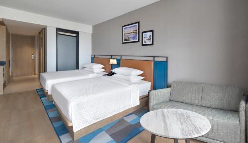 Premium Twin Room with City View