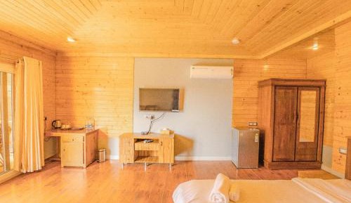 Deluxe Double Room with second row sea View