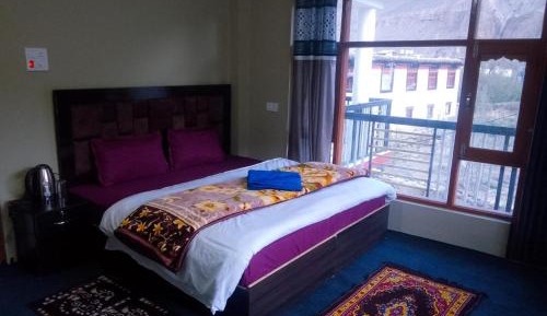 Double Room with Shared Bathroom