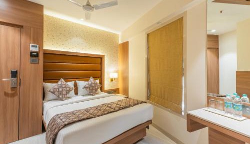 Deluxe Queen Room - Newly Constructed