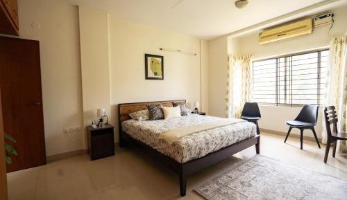 Deluxe Double Room (2 Adults + 1 Child)