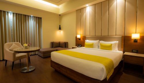 Deluxe Double Room with 10% off on Salon services and Complimentary Welcome Drink on arrival