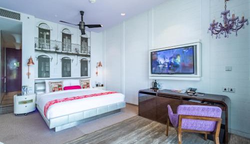 Spectacular Room