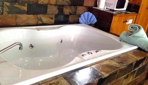 King Room with Spa Bath