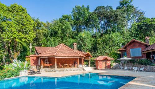 Estate Pool Pavilion