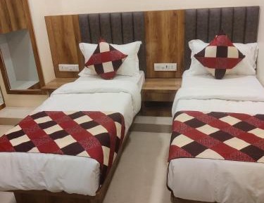 Standard Single Room with Shared Bathroom
