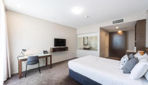 Queen Room with Balcony