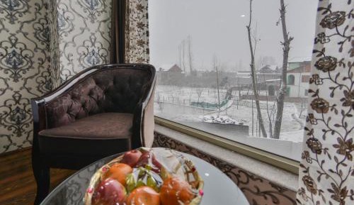 King Room with Garden View