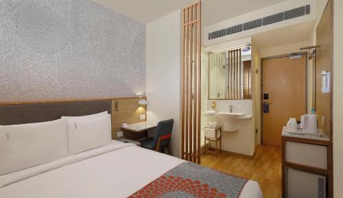 Standard Queen Room - Early check in by 1pm, Late check out by 2pm, 10% off on Laundry