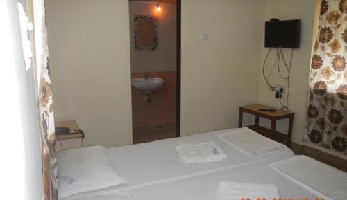 Deluxe Studio