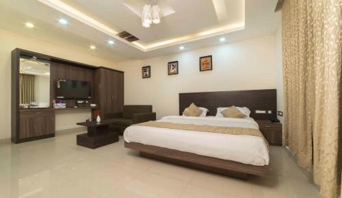 Deluxe Suite
