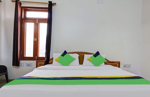 Bhagtpura Hotel | Treebo Trend Sapphire Inn