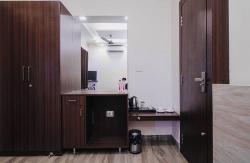 Shavri Colony Hotel | Treebo Paras Raj Near City Palace