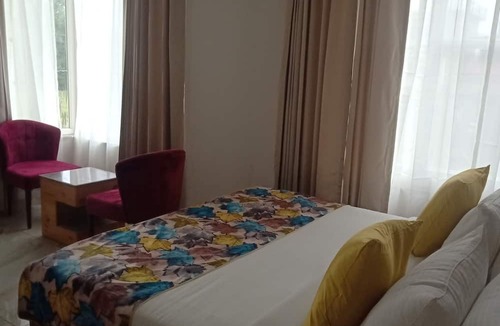 Nagchala Hotel | ABHILASHI INN