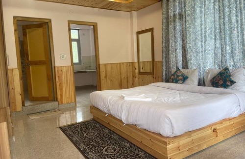 New Manali Hotel | Hotel Apple Flower